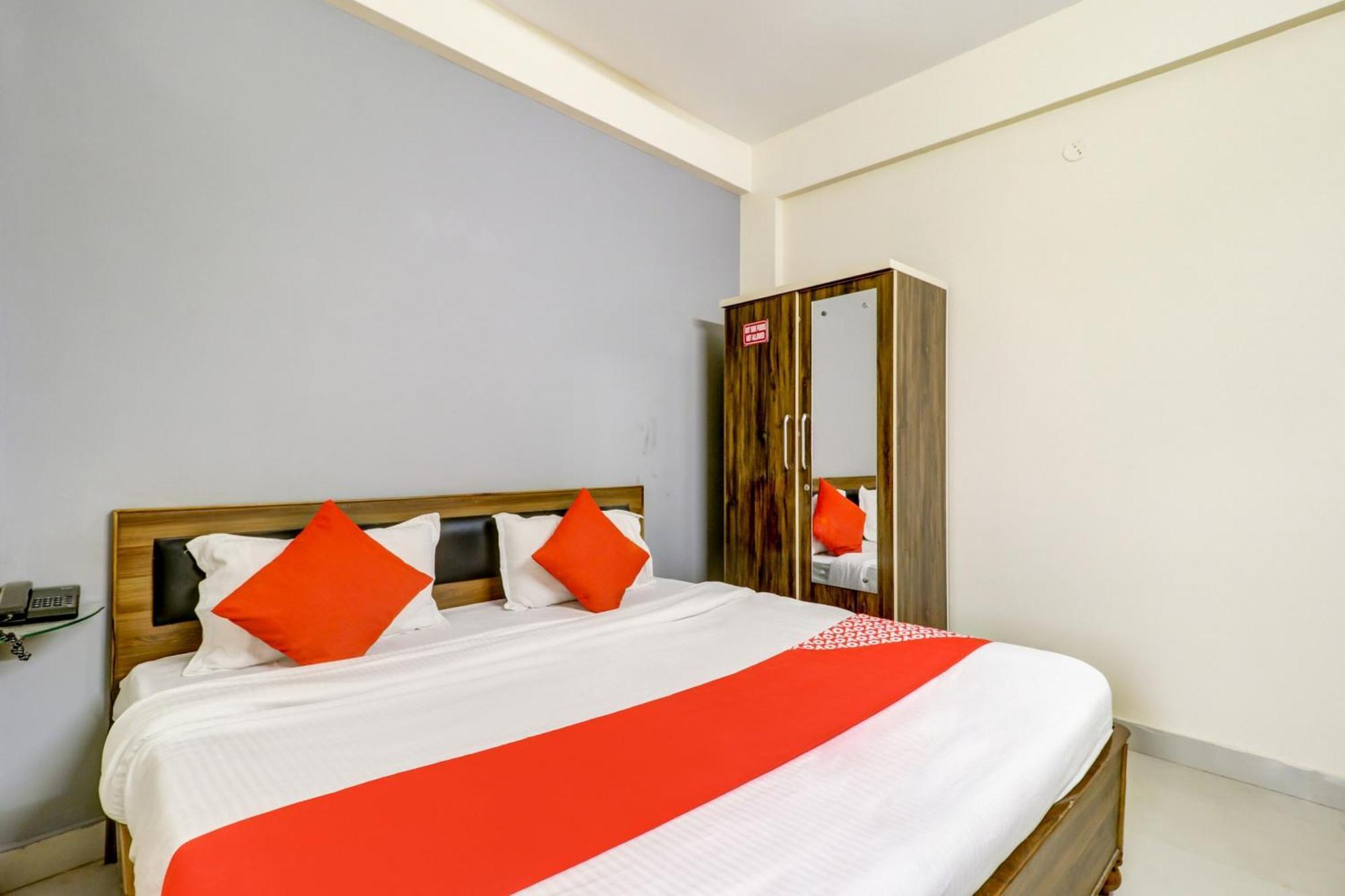Hotel O The Crown Inn Nagpur Esterno foto